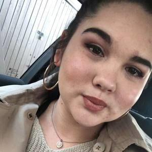 Meet your Posher, Leslie